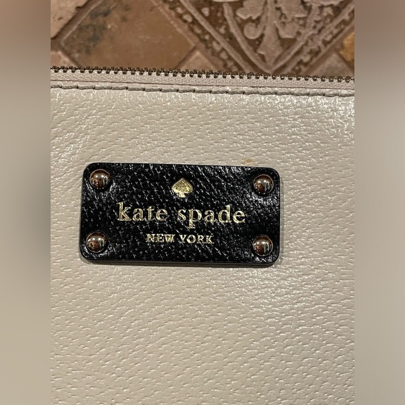 Kate Spade Black and Cream - Pebbled Leather Tote Handbag - Picture 2 of 8